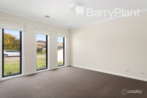 Property photo of 24 Fourth Avenue Rosebud VIC 3939