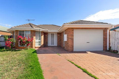 Property photo of 11 Derribong Court Delahey VIC 3037