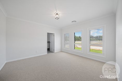 Property photo of 4 Paroo Place Tatton NSW 2650