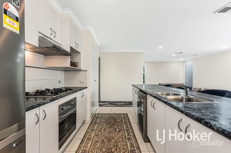 Property photo of 34 Eureka Crescent Narre Warren South VIC 3805