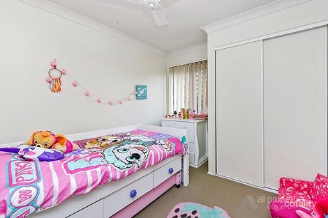 Property photo of 8 Housman Place Calamvale QLD 4116
