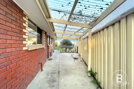 Property photo of 511 Sutton Street Sebastopol VIC 3356