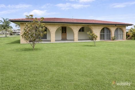 Property photo of 1 Bath Avenue Ooralea QLD 4740