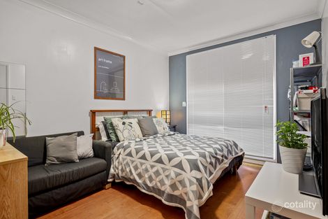 Property photo of 18 Cyclamen Place Macquarie Fields NSW 2564