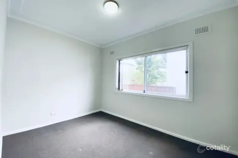 Property photo of 1 Fullerton Crescent Riverwood NSW 2210