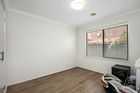 Property photo of 25 Beaurepaire Drive Point Cook VIC 3030