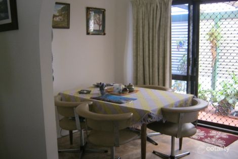 Property photo of 15 Moatah Drive Beachmere QLD 4510