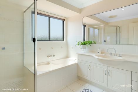 Property photo of 17 Applegum Robina QLD 4226