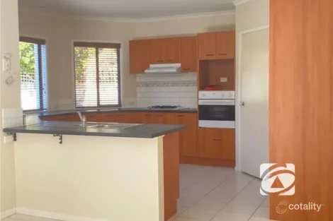 Property photo of 17 Canterbury Close Narre Warren VIC 3805