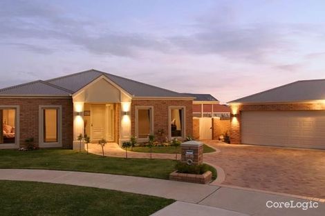 Property photo of 3 Byrne Close Berwick VIC 3806