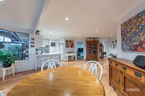 Property photo of 6 Camfield Place Beldon WA 6027