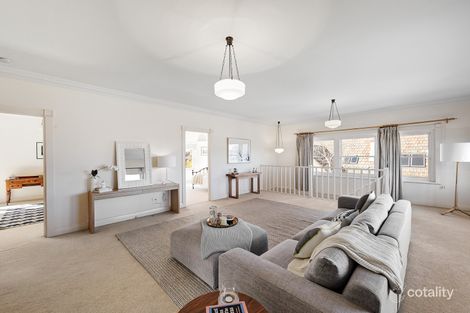 Property photo of 2 Finsbury Way Camberwell VIC 3124