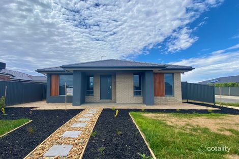 Property photo of 45 Pelican Way Lara VIC 3212