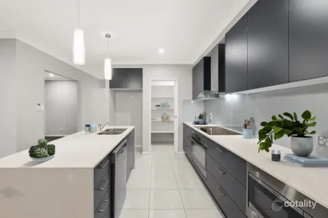 Property photo of 18 Azure Way Coomera QLD 4209