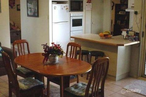 Property photo of 16 Fromelles Court Regents Park QLD 4118