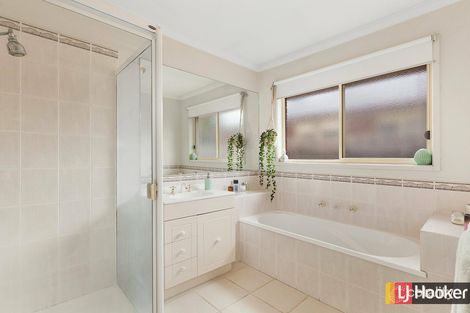 Property photo of 12 McLeod Court Wallan VIC 3756