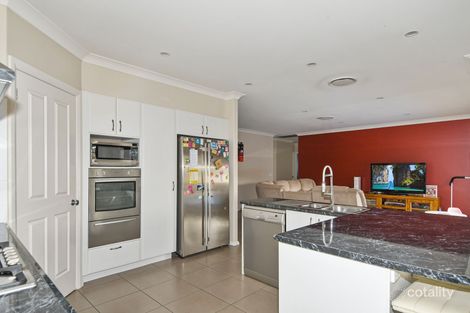 Property photo of 9 Coolabah Close Kelso NSW 2795