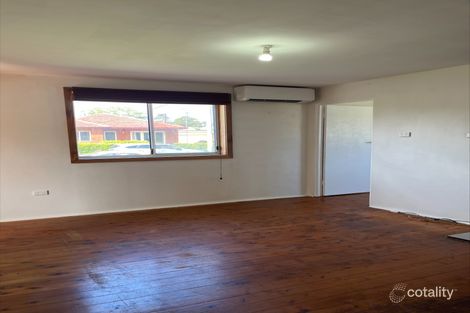Property photo of 1/2 Grafton Avenue Figtree NSW 2525