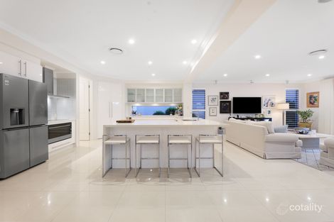Property photo of 2032 The Circle Hope Island QLD 4212