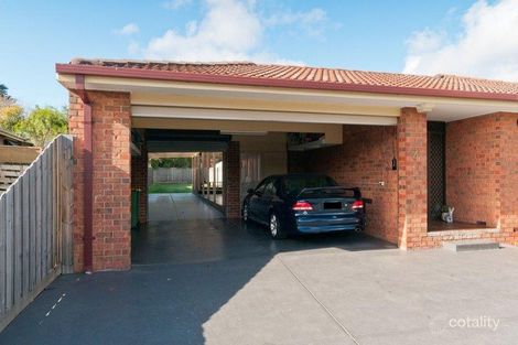 Property photo of 4 Terra Rossa Court Mooroolbark VIC 3138