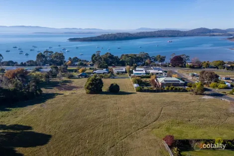 1/8 Augustus St, Beauty Point, TAS 7270