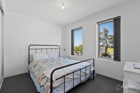Property photo of 9 Stevenson Boulevard Parmelia WA 6167