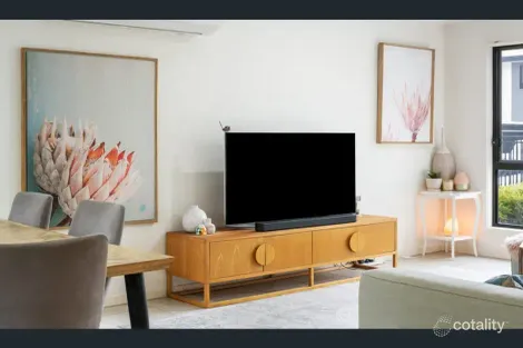 Property photo of 25/1 Emerald Place Bridgeman Downs QLD 4035