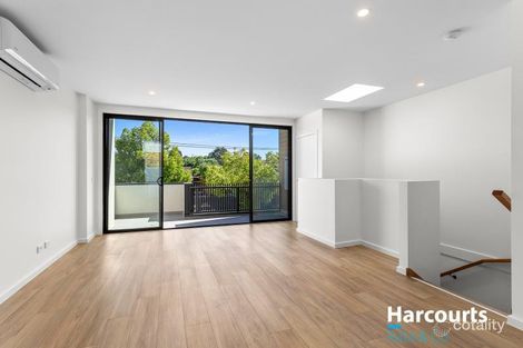 Property photo of 2/3 McComas Street Reservoir VIC 3073