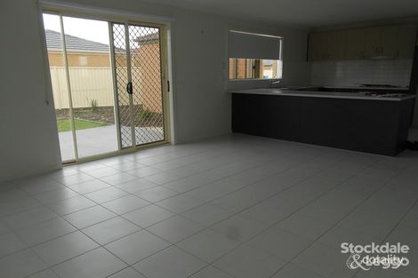 Property photo of 2 Savoy Nook Shepparton VIC 3630