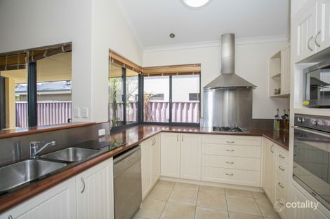 Property photo of 31 Jacana Circle Gwelup WA 6018