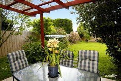 Property photo of 68 Mannering Drive Glen Waverley VIC 3150