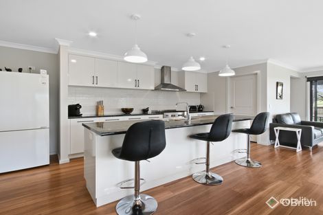 Property photo of 17 Houghton Crescent Eagle Point VIC 3878