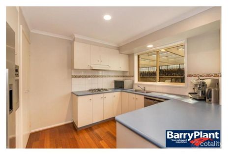 Property photo of 11 Falkirk Place Leopold VIC 3224