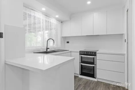 Property photo of 1 Lillyvicks Crescent Ambarvale NSW 2560