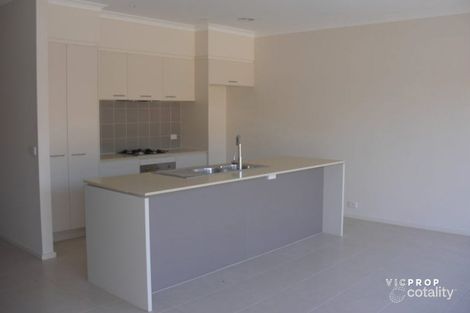 Property photo of 10 Parry Drive Sunshine West VIC 3020