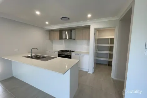 Property photo of 39 Bhima Drive Scone NSW 2337