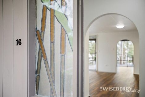 Property photo of 16 Kyong Avenue Buff Point NSW 2262