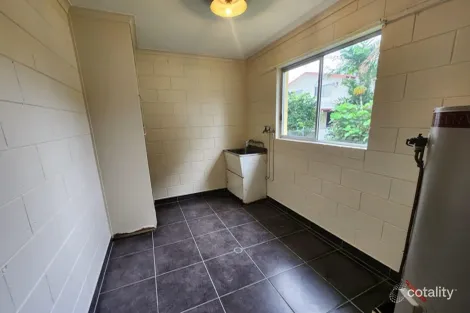 Property photo of 1/16 Dollview Avenue Rasmussen QLD 4815