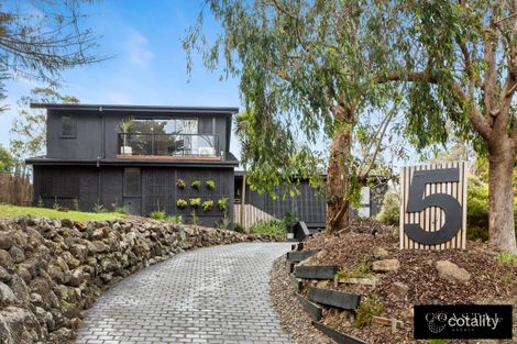 Property photo of 5 Lorrimore Close Mount Eliza VIC 3930