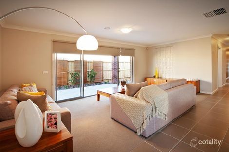 Property photo of 5 Flint Close Doreen VIC 3754