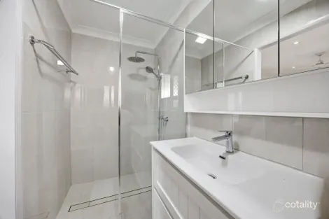 Property photo of 2-4 Langport Parade Mudgeeraba QLD 4213