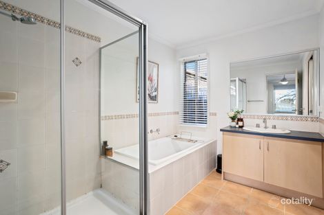 Property photo of 12 Scherbourg Place Hoppers Crossing VIC 3029