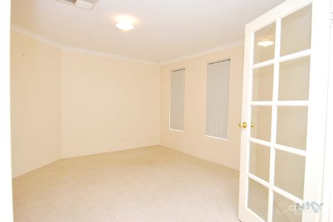 1 Turnstone Gld, Bennett Springs, WA 6063