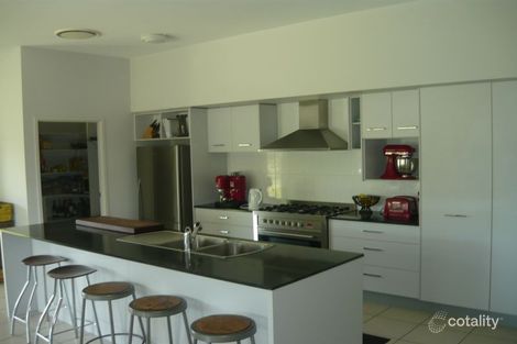 Property photo of 5 Janet Close Fernvale QLD 4306