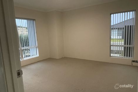 Property photo of 18 Amethyst Street Treeby WA 6164