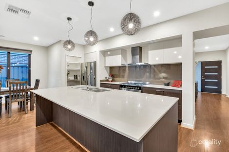 Property photo of 61 Brentwick Drive Craigieburn VIC 3064