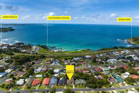 Property photo of 18 Flinders Avenue Kiama Downs NSW 2533