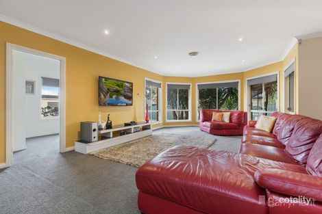 Property photo of 12 Meadows Way Maiden Gully VIC 3551