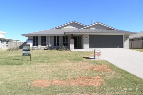 102 Cypress Pine Dr, Miles, QLD 4415