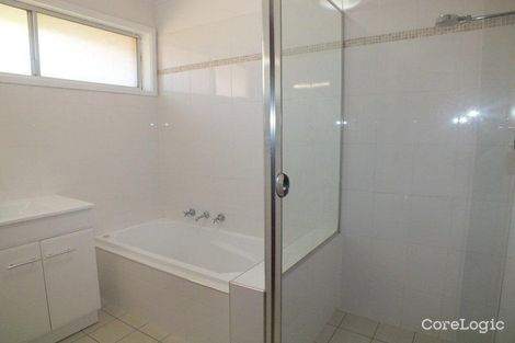 Property photo of 37 Kuranda Crescent Kotara NSW 2289